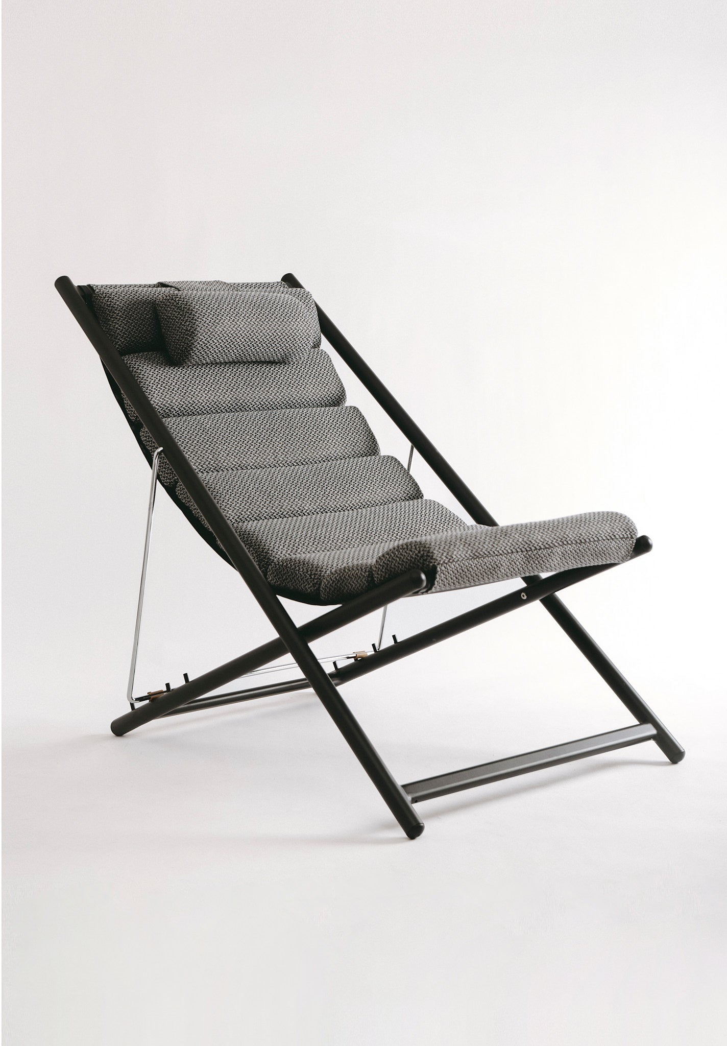 Silla de exterior gris oscuro
