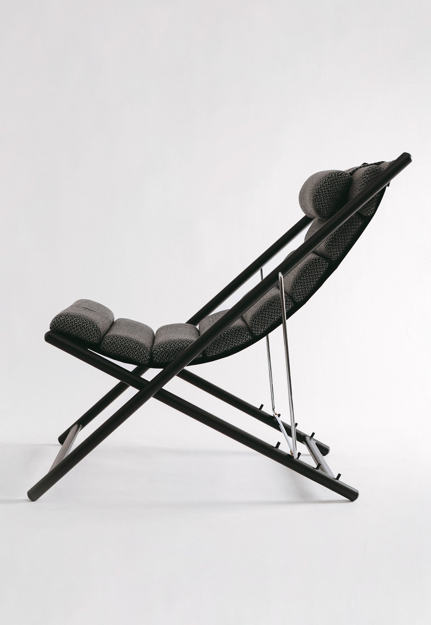 Silla de exterior gris oscuro